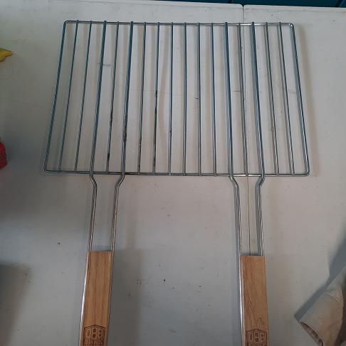 Grille de barbecue neuve