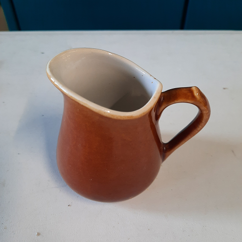 -Petit POT à lait en grès