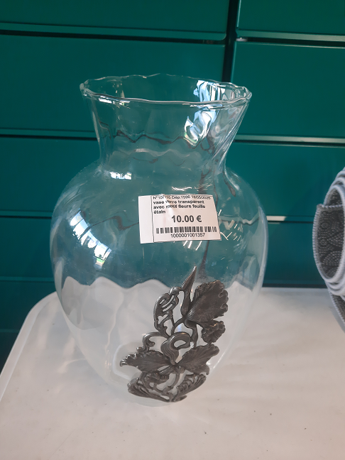 vase verre transparent avec motif fleurs feuille étain