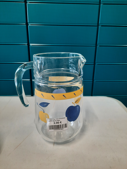 pichet jaune bleu.