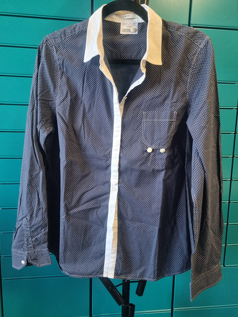 chemise bleu à pois blanc