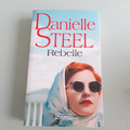 livre danielle steel rebelle