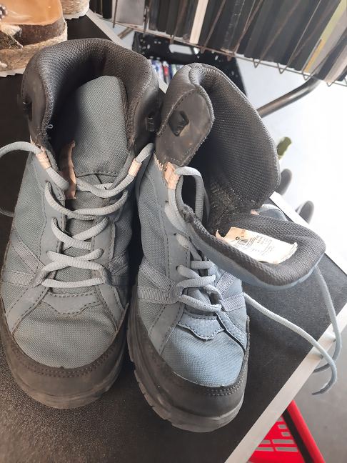 chaussures de randonnée (t37)