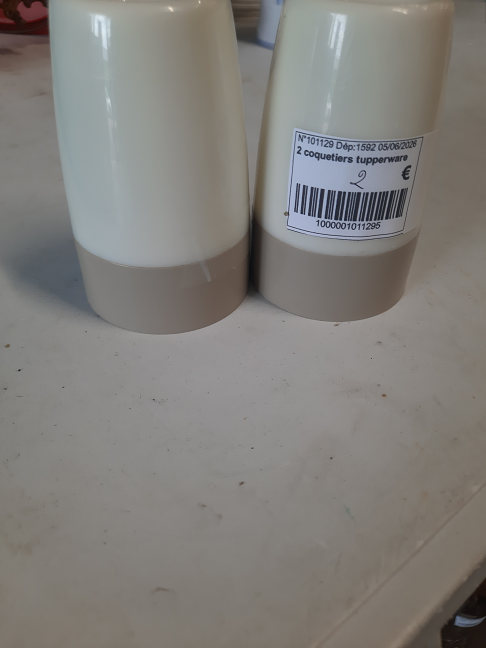 2 coquetiers tupperware