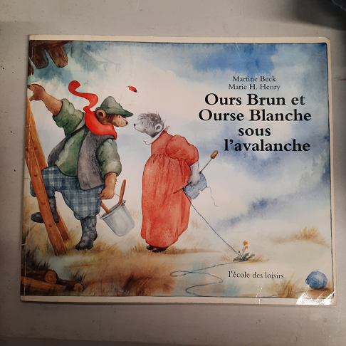 livre ours brun et ours blanche sous l avalanche