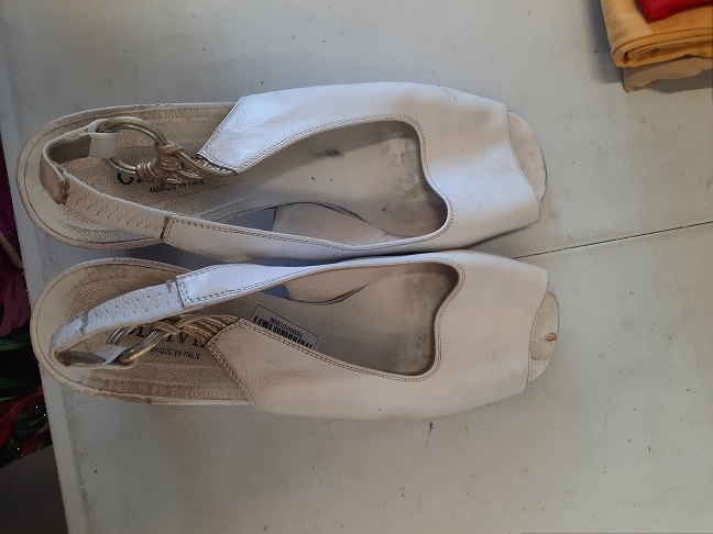 sandale ollivine blanche taille 38
