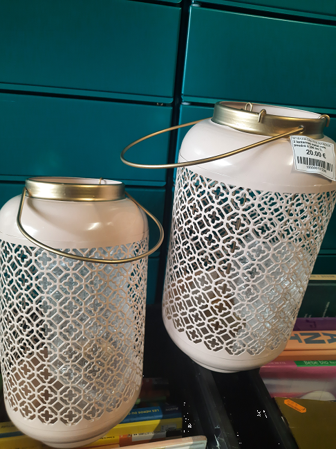 2 lanternes metal rose poudré à 20€ les 2,