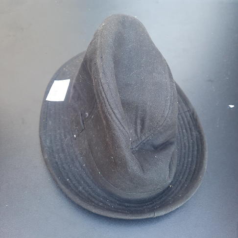 -Chapeau noir Cotton