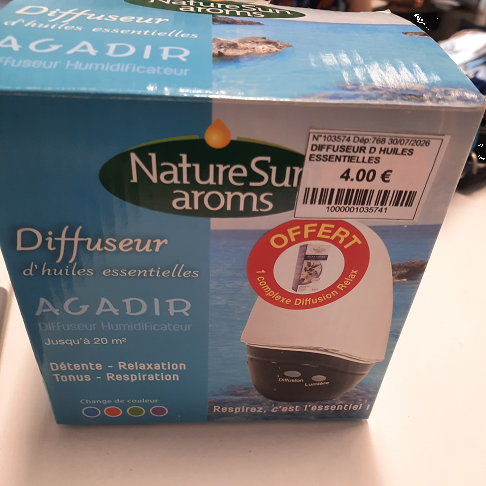 DIFFUSEUR D HUILES ESSENTIELLES