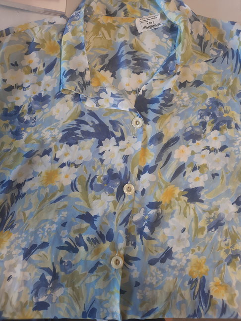 chemisier fleuri manches courtes t54
