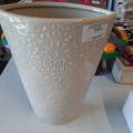 Pot blanc décoré