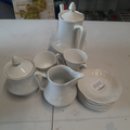 Service à café porcelaine blanche -5 tasses -pot à lait -Cafetière - soucoupes 6
