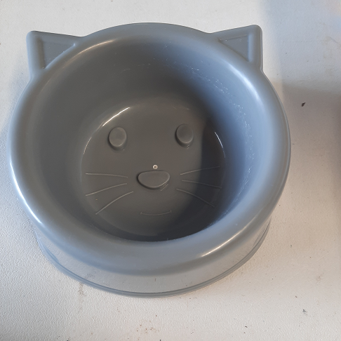 gamelles plastiques pour chat , 1 grise