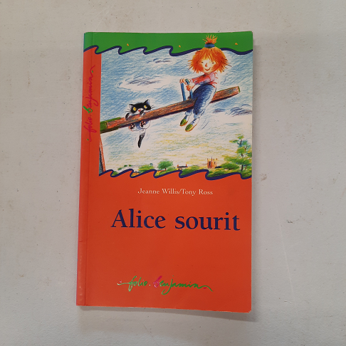 livre  Alice sourit