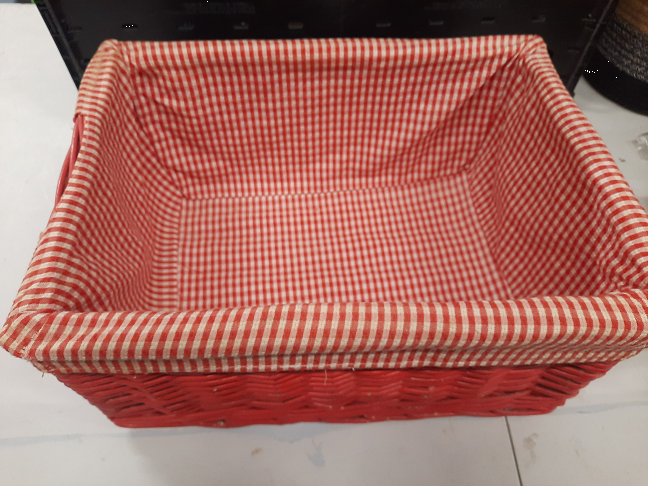 Panier osier rouge tissus vichy  (grand)