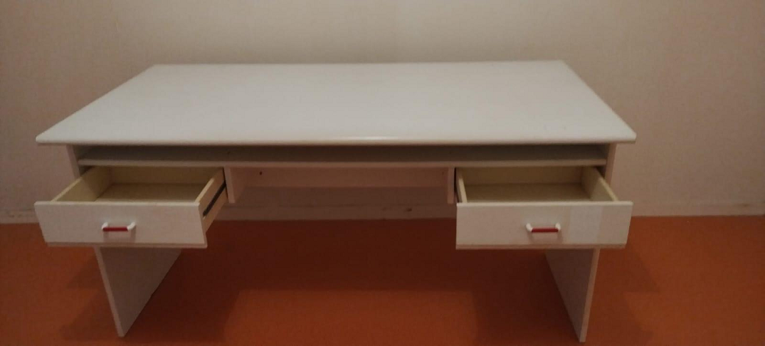 bureau meuble