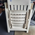 une chaise pvc blanc relax