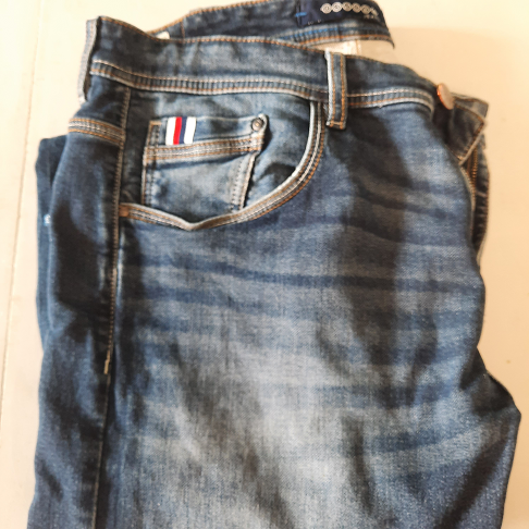Jean homme t 44