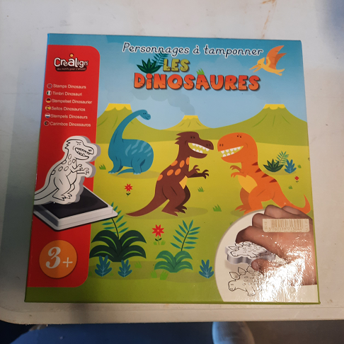 Boîte tampons dinosaures