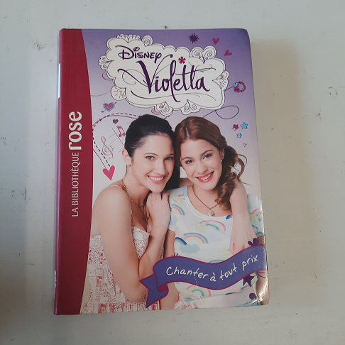 livre Violetta chanter à tout prix
