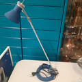 :Lampe de bureau, bleu métal