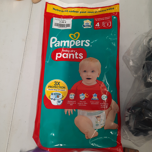 Couches Pampers
