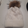 Bonnet pompon