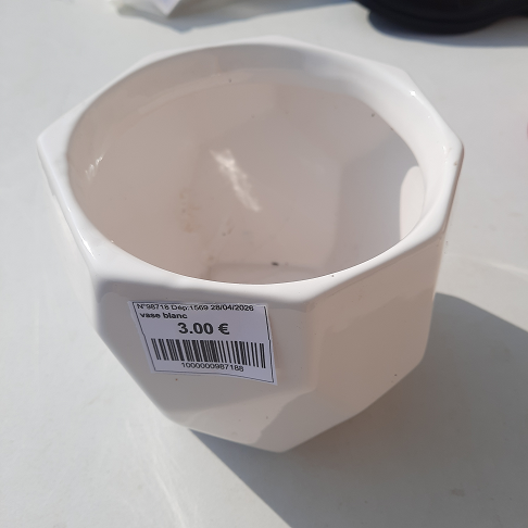 vase blanc