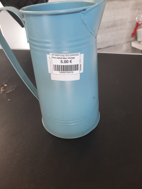 Pot métal bleu vintage