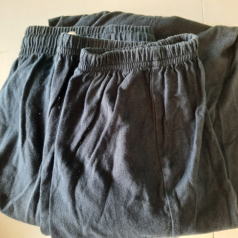 Pantalon bleu t 44