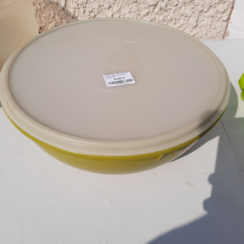 plats tupperware avec couvercle