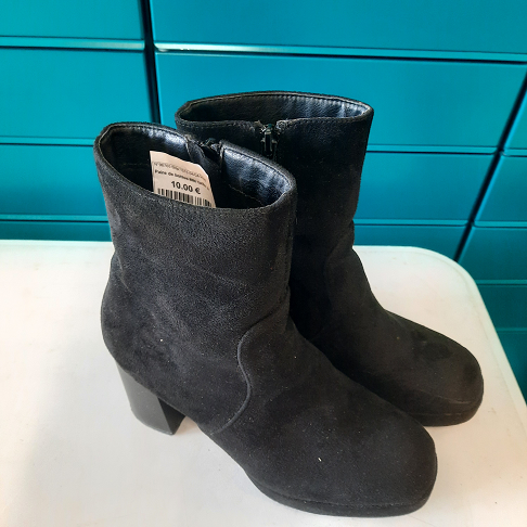 Paire de bottes fille taille 37