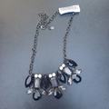 collier noir brillant soirée