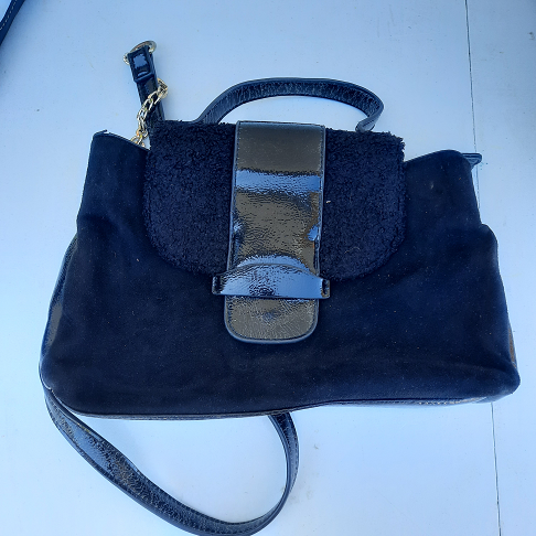 sac noir vernis