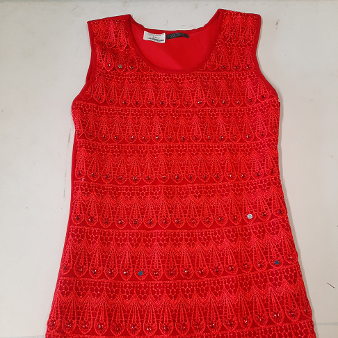 robe droite (broderie rouge)