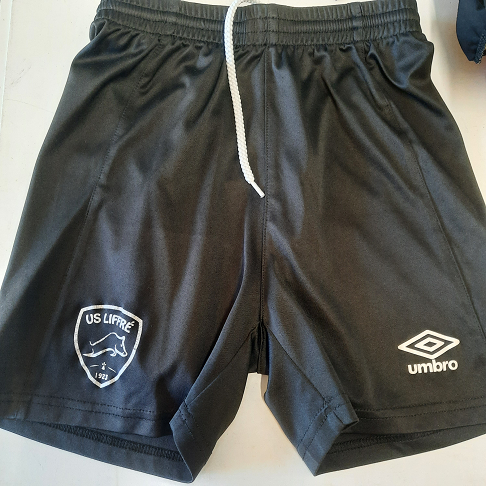 short de foot 7/8 ans