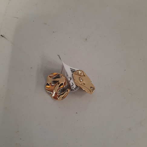1 paire de boucles d'oreilles