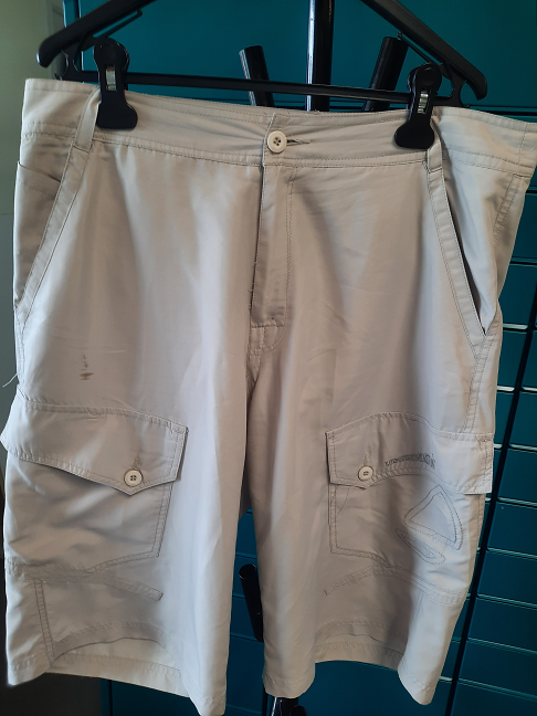 short gris homme