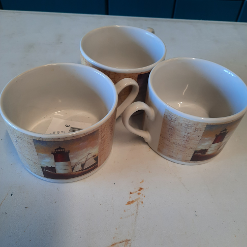 3 tasses phares
