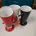 3 mazagrans blanc /marron/rouge: