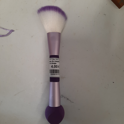 Pinceau de maquillage pour le visage