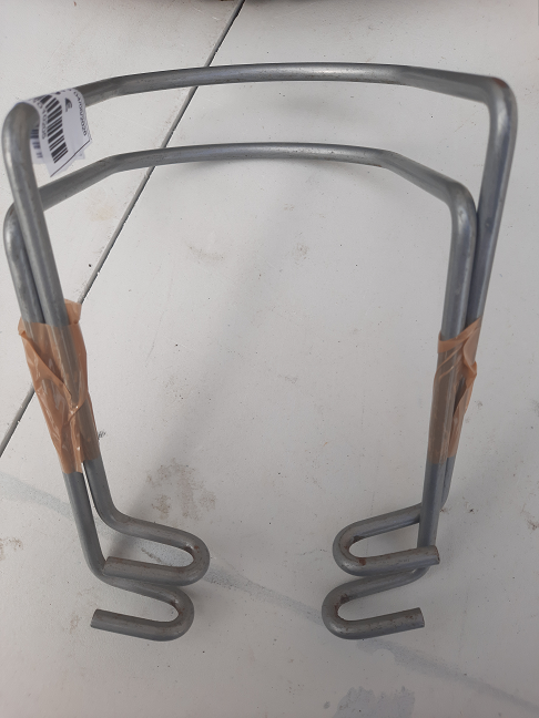 porte tuyau gris