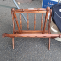 Porte revue bois pliable