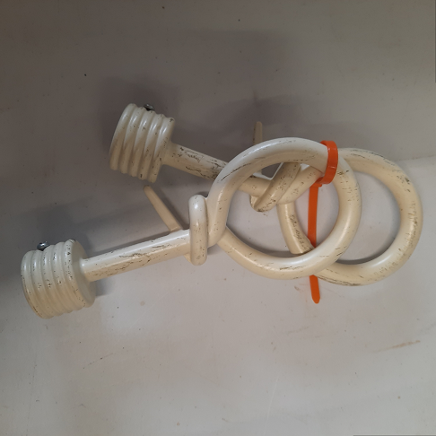 1  paires embouts de tri ngles à rideaux