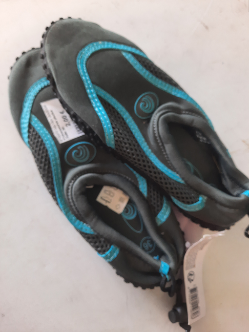 ??chaussures piscine :Taille 36: