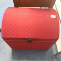 malle rouge grenat
