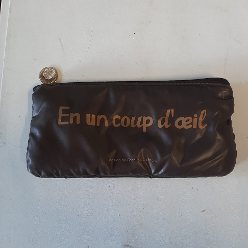 Etui à lunettes, doublé,  "En un coup d'oeil"