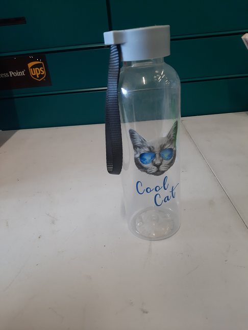 Bouteille avec chat
