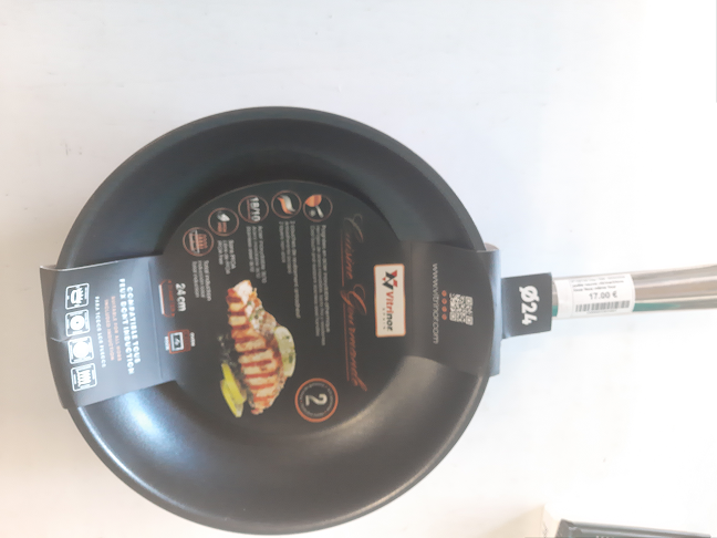 poêle neuve vitrine 24cm tous feux même four