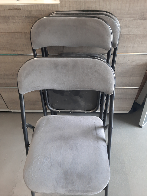 4 chaises pliantes dossier velours